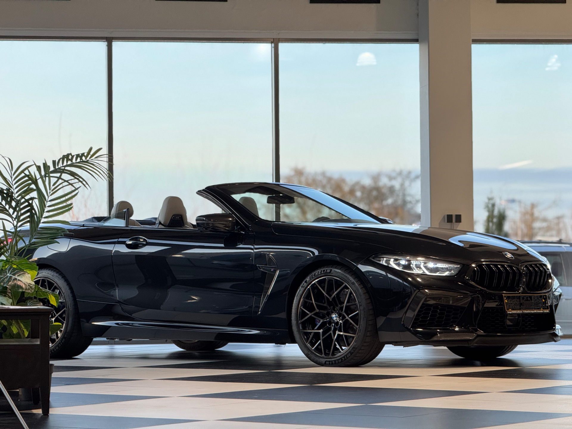 BMW M8 COMPETITION CABRIO