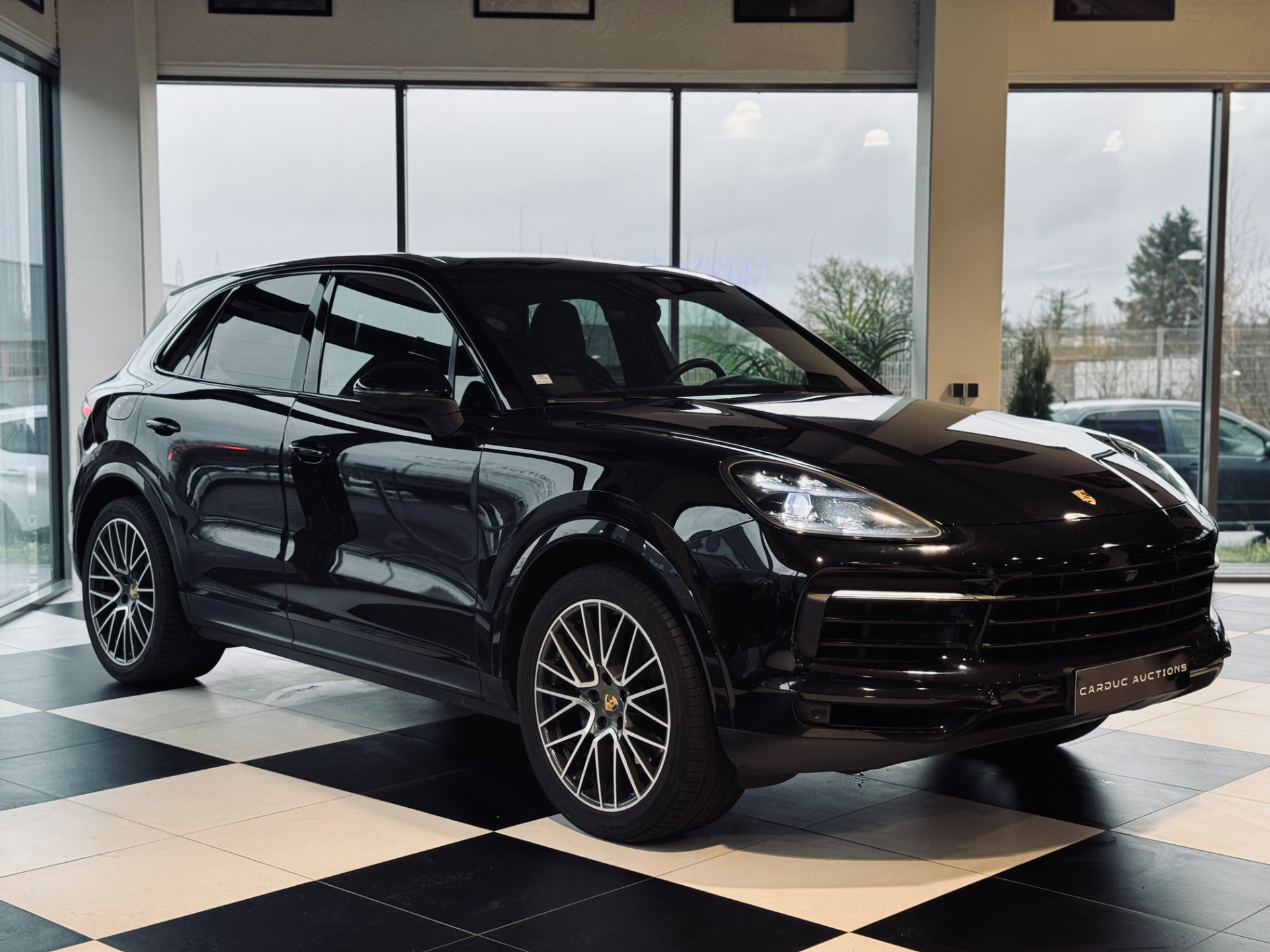 PORSCHE CAYENNE